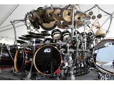 Terry Bozzio&#39;s awesomely massive kit!